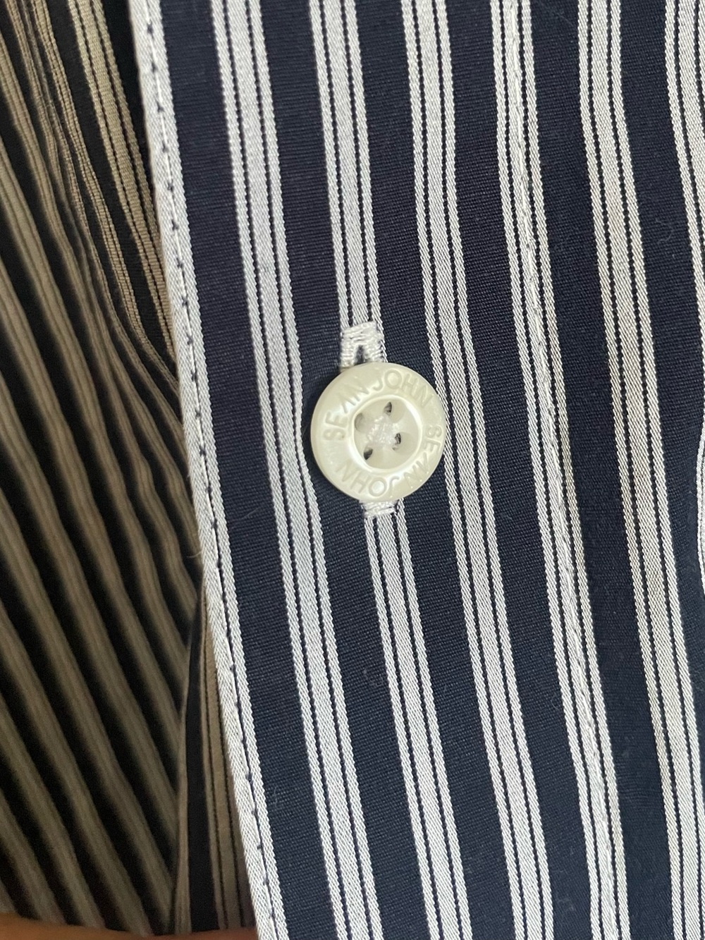 Sean John Long Sleeve Button Up Navy & White Striped XXL 100% Cotton Y2K Skate - Picture 8 of 9